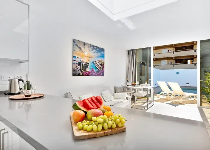 With Private Pool * Кальяо-Сальвахе