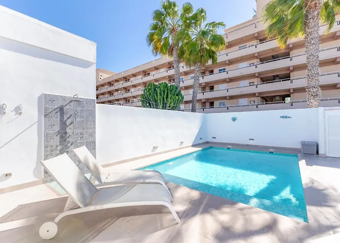 With Private Pool Callao Salvaje